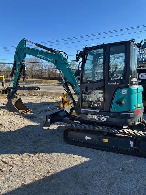 Mini Excavator Sunward 35UF 